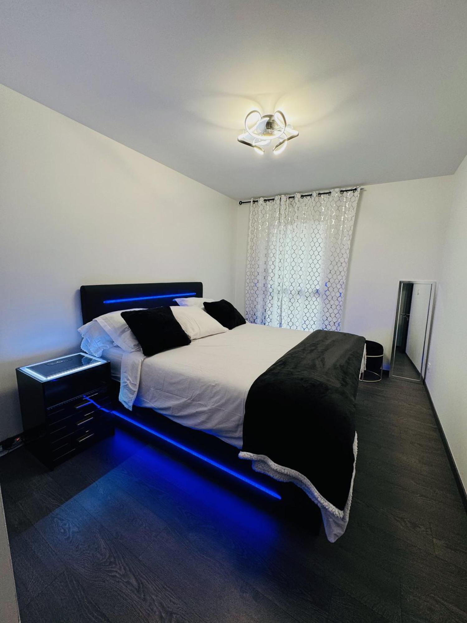 Chambres 카롱테크 외부 사진